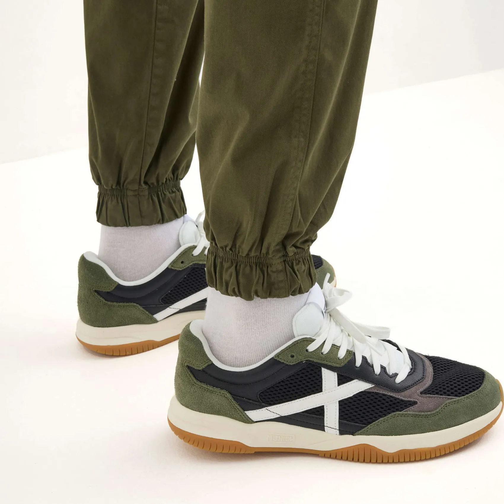 Hombre MUNICH Pantalones<Pantalón Cargo explore lifestyle de algodón-elastano khaki